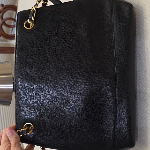Chanel Black Caviar Leather Shoulder Bag *Entrupy COA Included* - Picture 5 of 17